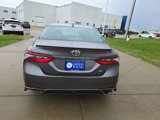 Used 2023 Toyota Camry SE image 4