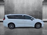 New 2025 Chrysler Pacifica Pinnacle image 4
