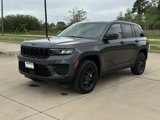 New 2025 Jeep Grand Cherokee Altitude image 4