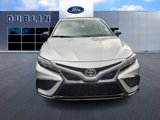 Used 2023 Toyota Camry SE image 2
