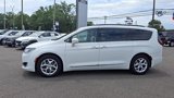 Used 2017 Chrysler Pacifica Touring-L w/ Tire & Wheel Group image 5