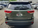 Used 2018 Toyota Highlander XLE image 6