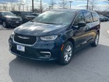 New 2025 Chrysler Pacifica Select image 2
