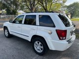 Used 2010 Jeep Grand Cherokee Laredo image 4