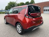 Certified 2025 Kia Soul LX image 3