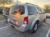 Used 2005 Nissan Pathfinder SE w/ (G01) SE Comfort Pkg image 4