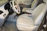 Used 2014 Toyota Sienna XLE image 3
