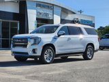 Used 2021 GMC Yukon XL SLT w/ SLT Premium Package image 3