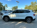 Used 2022 Volkswagen Taos SE image 6