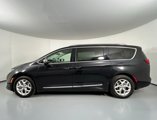 Used 2020 Chrysler Pacifica Limited image 4