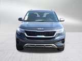Used 2023 Kia Seltos EX image 2