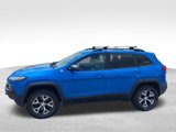 Used 2018 Jeep Cherokee Trailhawk w/ Comfort/Convenience Group image 2