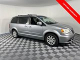 Used 2013 Chrysler Town & Country Touring image 2