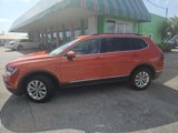Used 2018 Volkswagen Tiguan SE w/ Panoramic Sunroof Package image 3