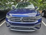 Used 2022 Volkswagen Tiguan SE image 2