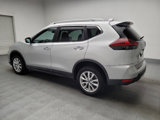 Used 2018 Nissan Rogue SV image 3