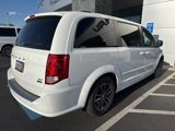 Used 2017 Dodge Grand Caravan SXT image 2