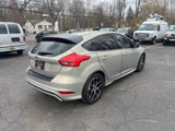 Used 2015 Ford Focus SE w/ SE Sport Package image 5