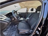 Used 2016 Ford Focus SE image 2