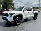Used 2025 Toyota Tacoma 4x4 Double Cab image 3
