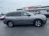 Used 2020 Nissan Pathfinder S image 2