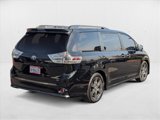 Used 2017 Toyota Sienna SE image 5