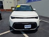Used 2023 Kia Soul LX w/ Option Group 015 image 2