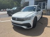 Used 2022 Volkswagen Tiguan SE R-Line image 3