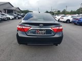 Used 2017 Toyota Camry SE image 3