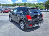 Used 2017 Chevrolet Trax LT w/ LT Convenience Package image 3