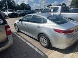 Used 2017 Kia Optima LX image 4