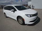 Used 2022 Chrysler Voyager LX image 6