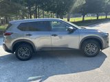 Used 2023 Nissan Rogue S image 4