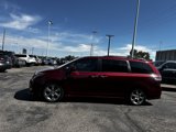 Used 2015 Toyota Sienna SE Premium image 2