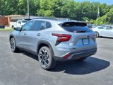 New 2025 Chevrolet Trax RS image 4