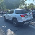 Used 2017 GMC Acadia SLT image 3