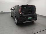 Used 2023 Kia Soul LX w/ LX Technology Package image 6
