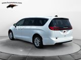 Used 2023 Chrysler Pacifica Touring-L image 6