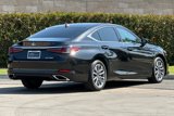 Certified 2025 Lexus ES 350 image 4