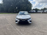 Used 2019 Toyota Camry SE image 3