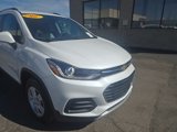Used 2022 Chevrolet Trax LT w/ LT Convenience Package image 4