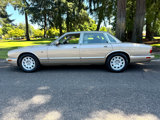 Used 1998 Jaguar XJ8 image 2