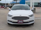 Used 2017 Ford Fusion SE w/ Equipment Group 201A image 2
