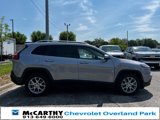 Used 2016 Jeep Cherokee Latitude image 2