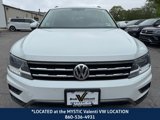 Used 2018 Volkswagen Tiguan SE w/ Panoramic Sunroof Package image 2