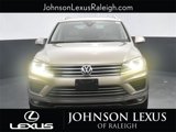 Used 2016 Volkswagen Touareg Sport image 4