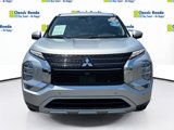 Used 2022 Mitsubishi Outlander SE image 2
