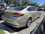 Used 2017 Ford Fusion SE w/ Fusion SE Technology Package image 4