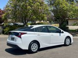 Used 2021 Toyota Prius LE image 5