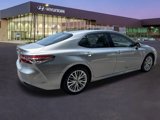 Used 2020 Toyota Camry XLE image 5
